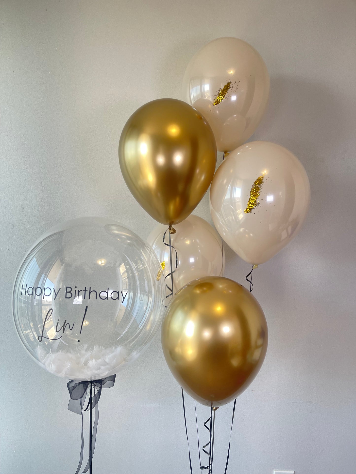 Helium bouquet for woman 26 Nude, gold
