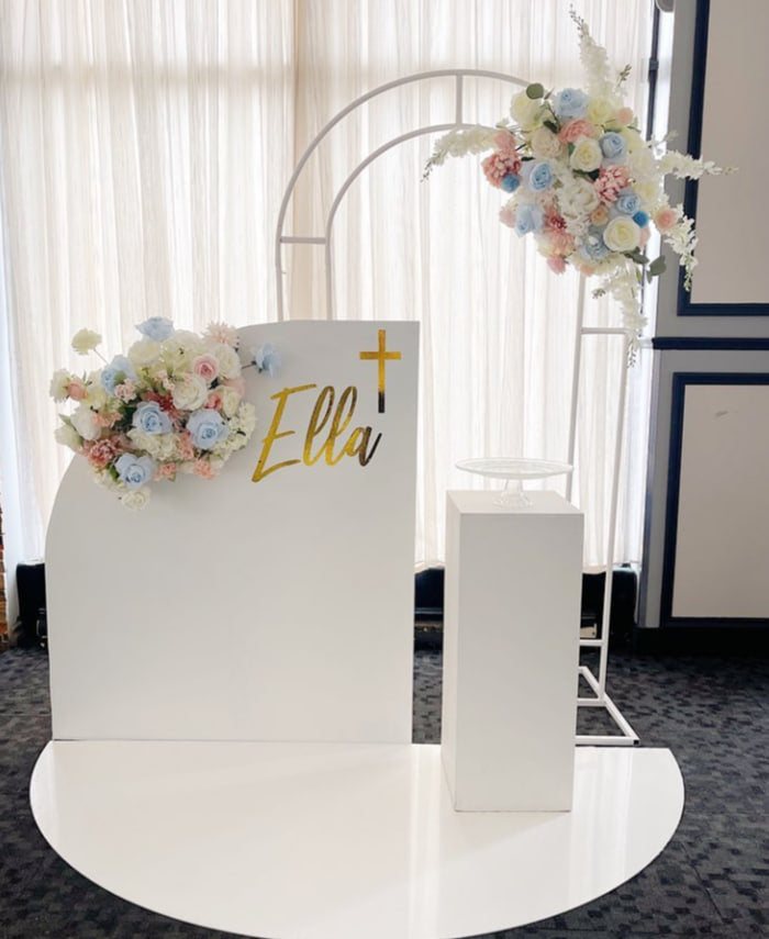 Modern Acrylic Curve Panel (Rental)