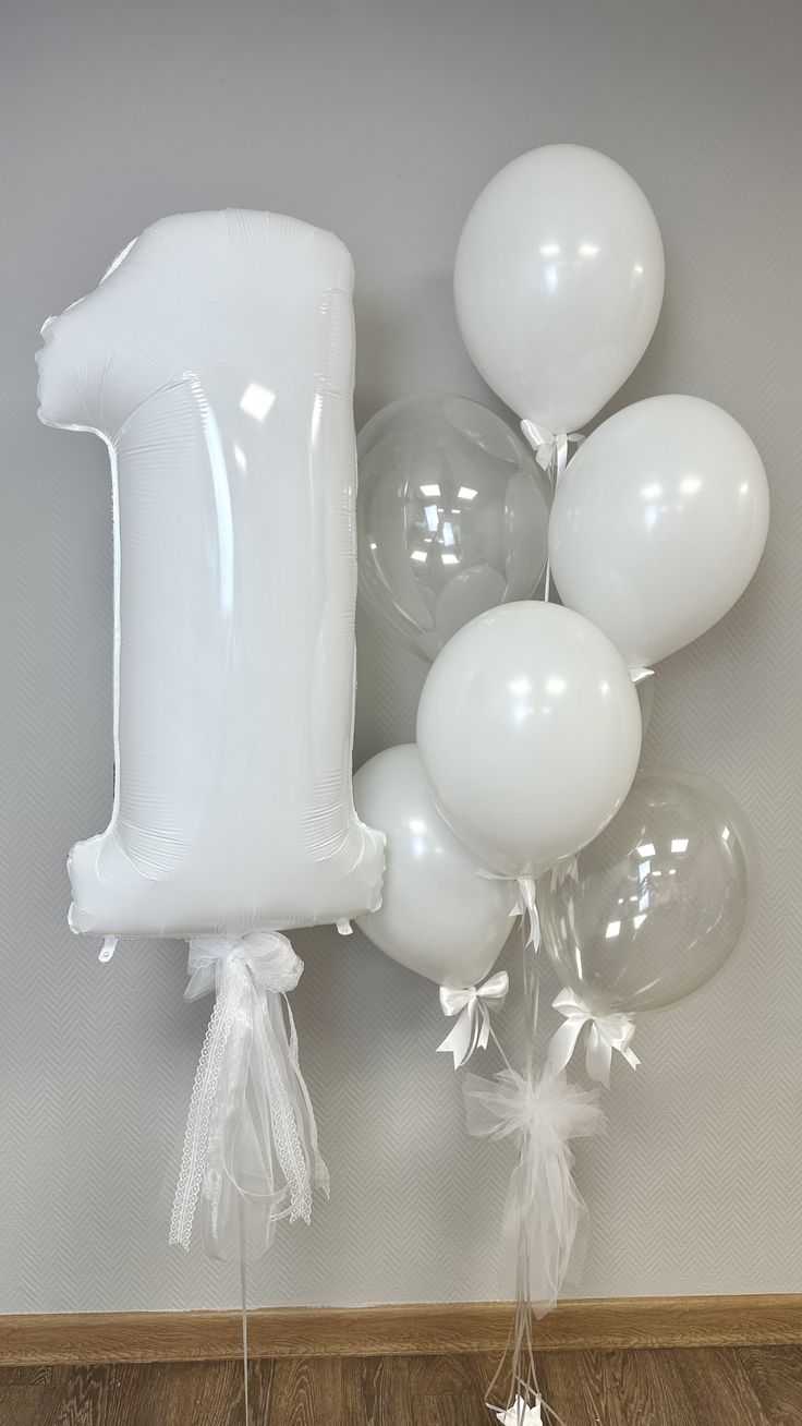 Helium balloon bouquet for birthday White