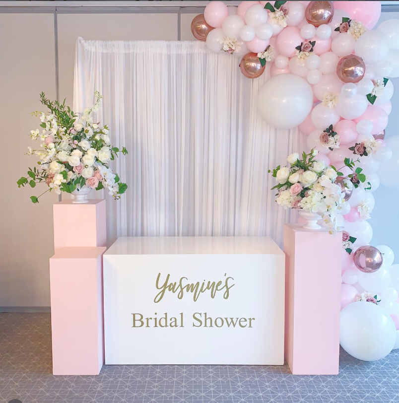 Wooden Rectangular Pedestal – Medium | Rental